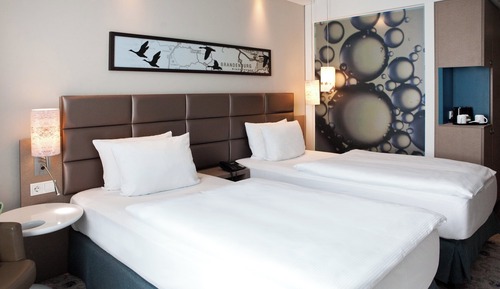 Standard Room, 2 Twin Beds, Courtyard View