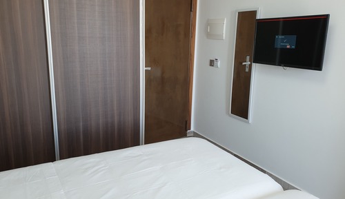 Standard Twin Room (6)