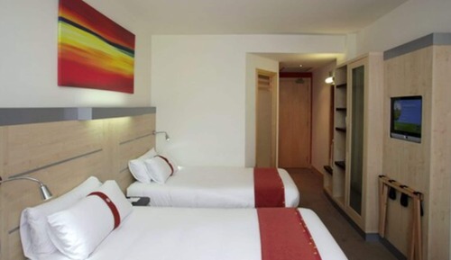 Standard Room, 2 Twin Beds (Free Breakfast)