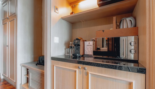 Ocean Suite (No Balcony)