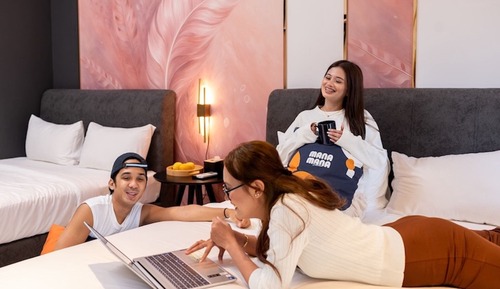Family Studio, City View
