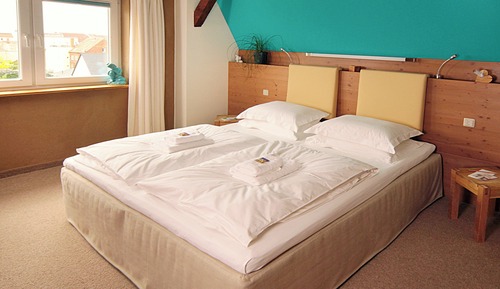 Standard Suite, Balcony, Courtyard View
