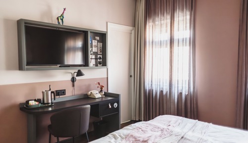 Double Room with Queen size bed