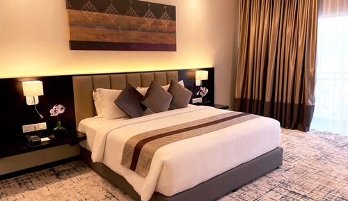 Executive Suite