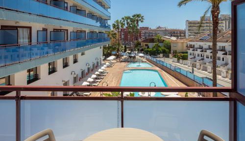 Superior Double Room with Pool View