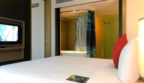 Suite, 1 Queen-Size Bed