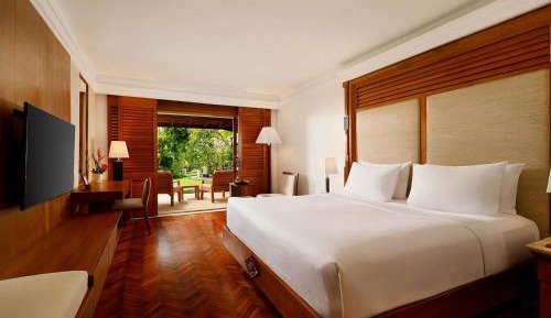 Palace Club King Room
