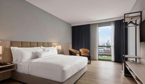 Junior King Suite