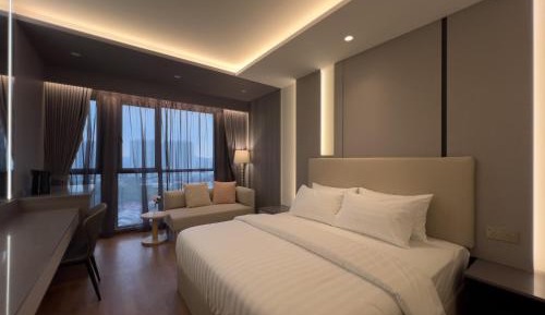 Deluxe King Room