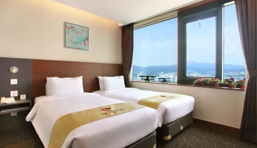 [BBQ day PKG] Standard Twin Room with a Couple BBQ set at 14F (1 time per day)