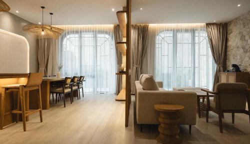 Double - Date Suite