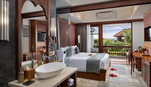 Deluxe Double or Twin Room with Pool View