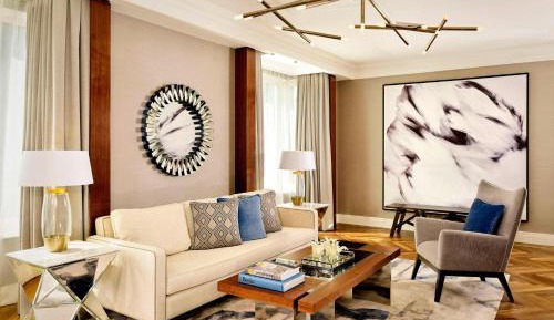 Carlton Club Suite