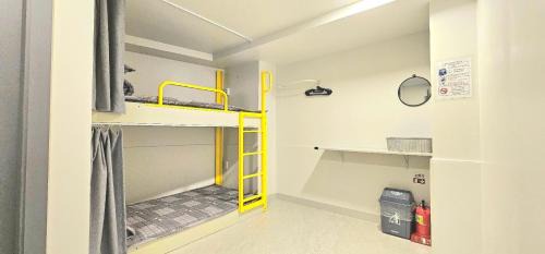 Twin Room with Private Bathroom