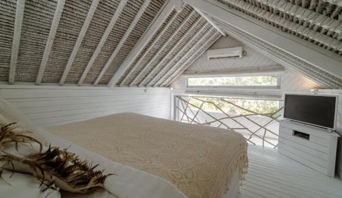 Premier Mezzanine Bungalow 