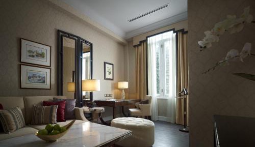 Straits Room