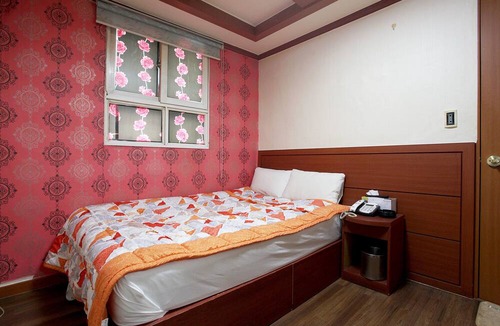 Guro-dong Hotel | Guro City Park