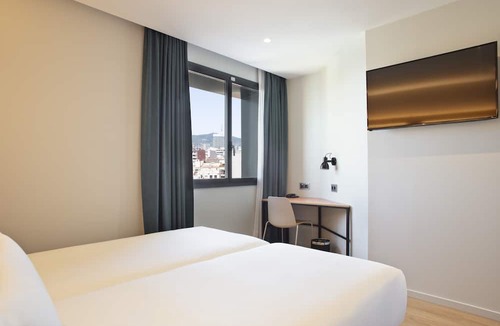 La Font de la Guatlla Hotel | Hotel Brick