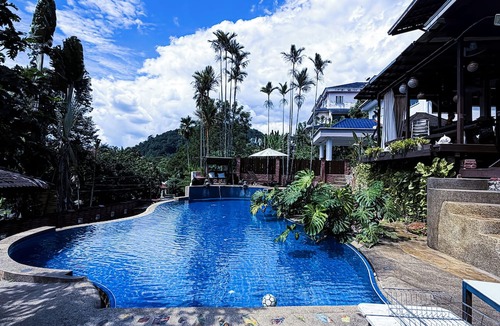 Taman Melawati Villa | Serene Palm Heritage Tropical Villa