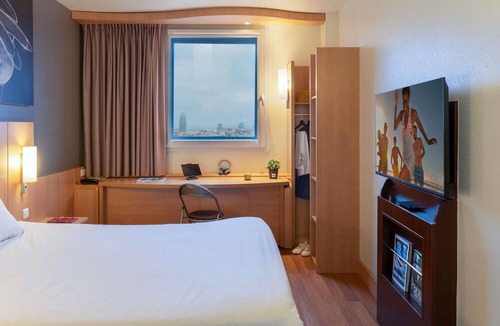 Porta Hotel | ibis Barcelona Meridiana
