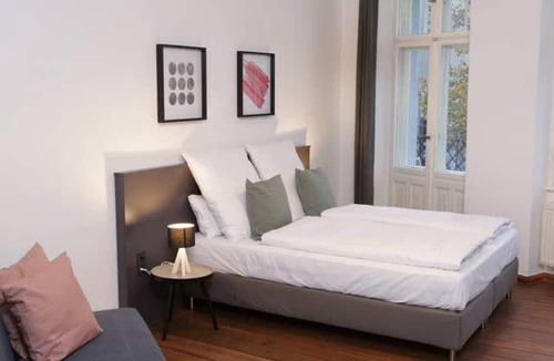 Mitte Apartment | Bright and modern 2-room apartment in Prenzlauer Berg (3)