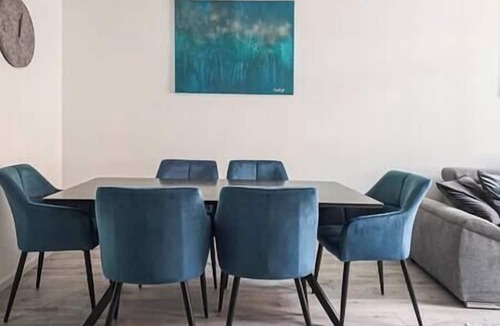 Terezvaros Apartment | MidTerm - Azure Dream Home Budapest