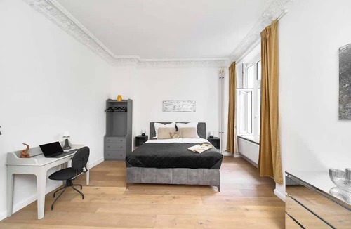 West Berlin Centre Apartment | Loftly: Kant99 - Zentral - 90m2 - Self Check-In