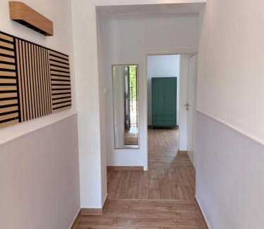 Schumachersiedlung Apartment | Gartenwohnung im Kuhstall, Havelzugang, Vollausstattung