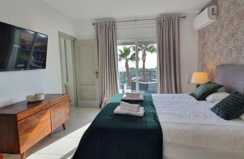 Premia de Dalt Ski Chalet | Opening Doors Premiá Dalt Amazing views w pool