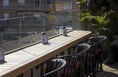 La Nova Esquerra de l'Eixample Hotel | Via Sants Hotel Barcelona, Tapestry Collection By Hilton