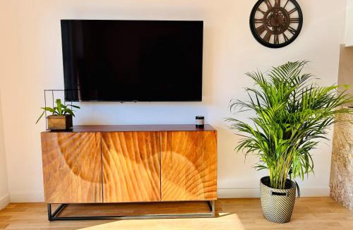 Bialoleka Apartment | Millennium Talarowa Mango