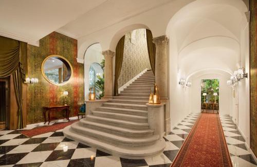 Terezvaros Hotel | Mystery Hotel Budapest, Preferred Hotels & Resorts
