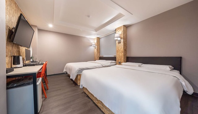 26 HOTEL