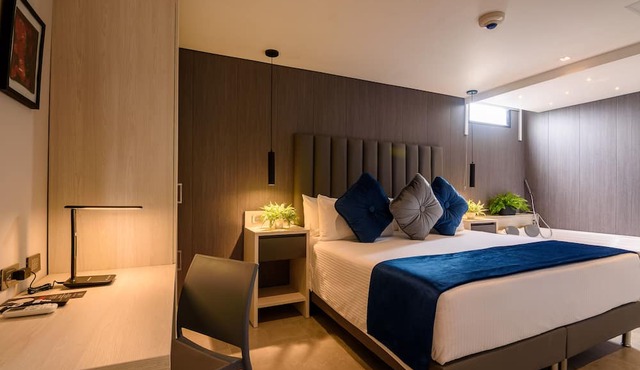 4 Sur Hotel