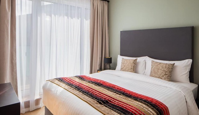 Escala Hotel & Suites