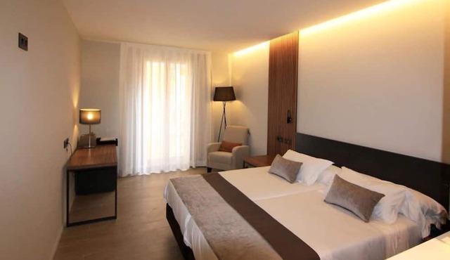 Hotel Raval de la Mar