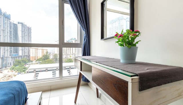 Sleeps 6 New Bukit Jalil Fiber Long Short Stay