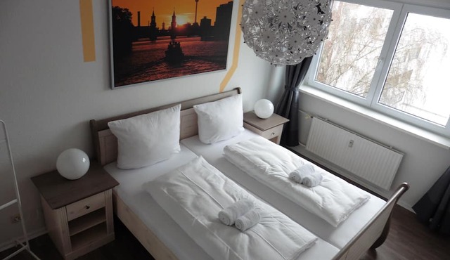 3 rooms, up to 7 persons, luxuriously furnished, "Magnolia"