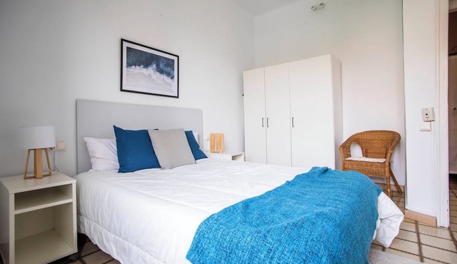31ABPAR1110 - Three Bedroom Apartment, Sleeps 4