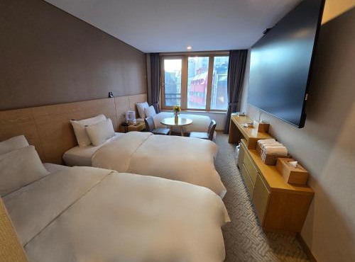 Lumia Tourist Hotel