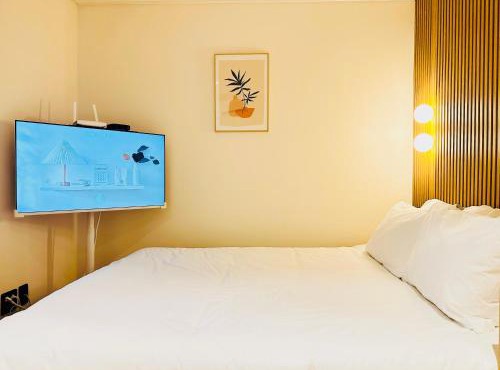 Hotel Daun Guri