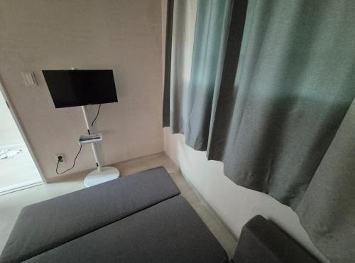 Peace house OPEN Mart, Traders 3 minutes on foot 15 pyeong entire house room 2,Living room 1, Toilet 1, TV