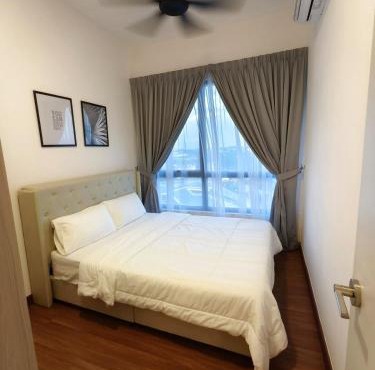 Sunsuria 3BR-5min Setia City Mall, Setia Convention Free 2CP Netflix