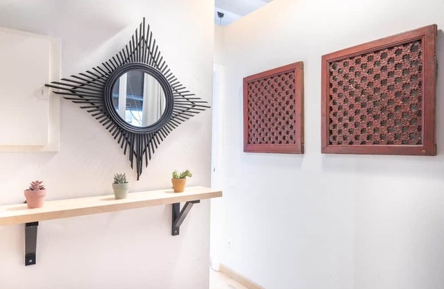 Oasis with a sunny terrace in the heart of Gracia
